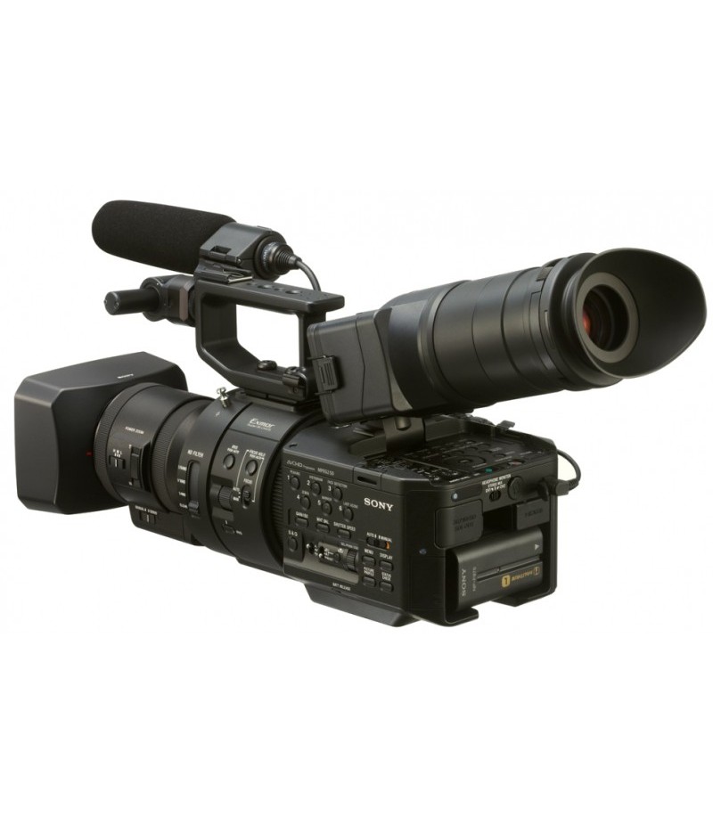 Sony NEX-FS700RH Kit with 18-200mm F3.5-6.3 OSS